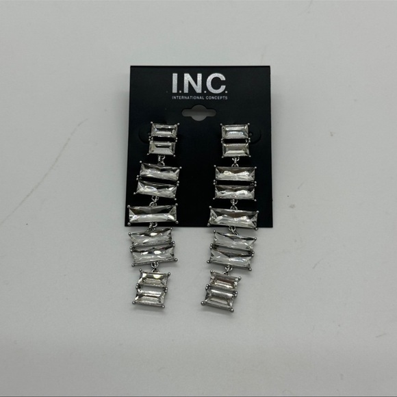 🆕INC International Concepts Women’s Silver Crystal Dangly Statement Earrings❤️❤️ - Picture 2 of 7